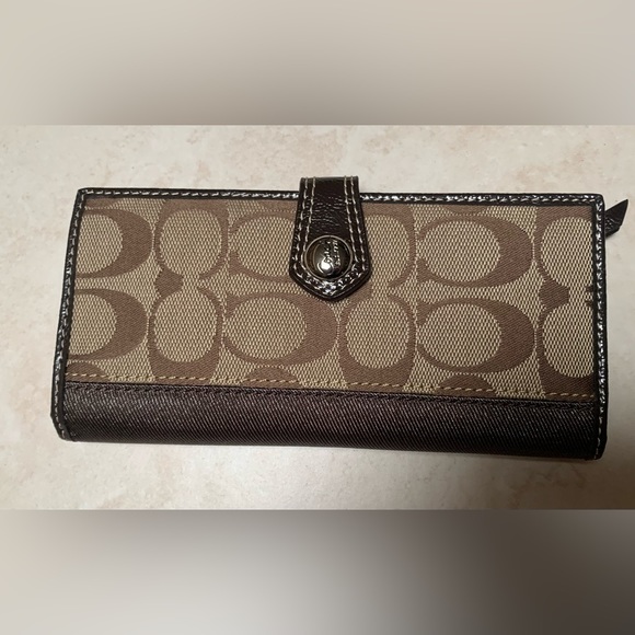 Coach handbag and wallet. NWT. - Picture 7 of 9